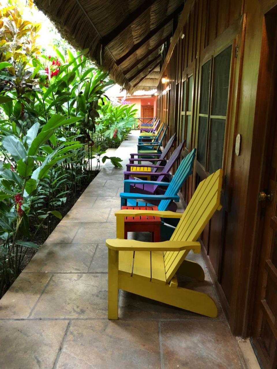 Jungle Lodge Tikal Hostal Экстерьер фото