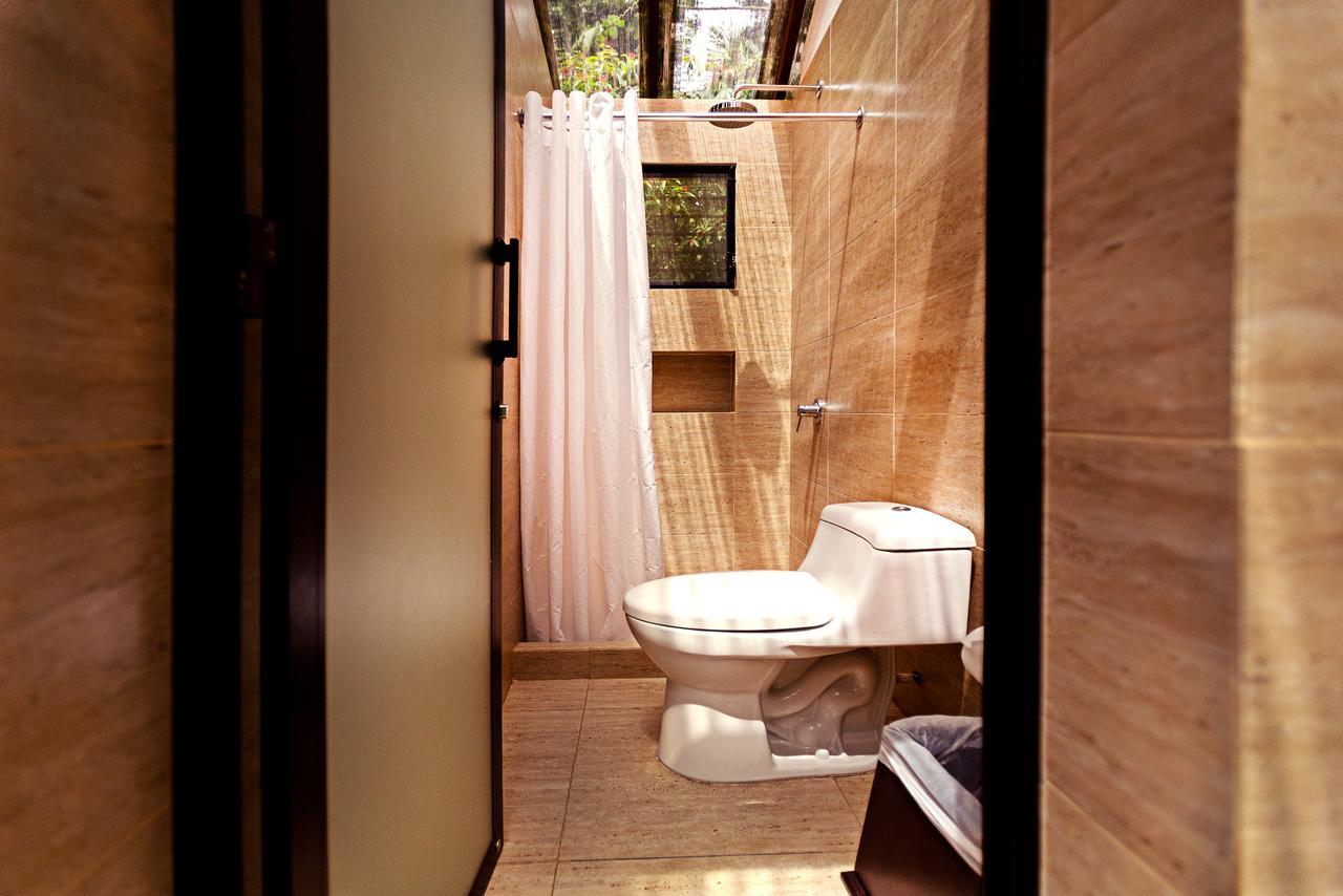 Jungle Lodge Tikal Hostal Экстерьер фото